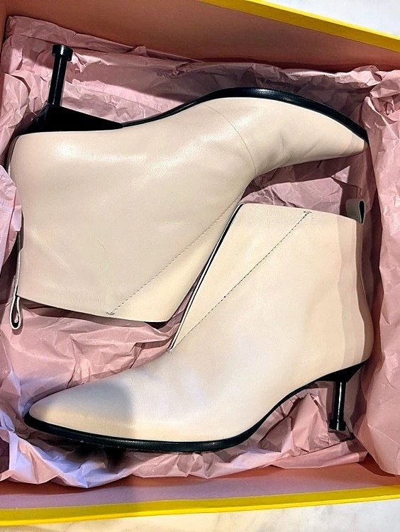 Mercedes Castillo Pointed-Toe Heeled Ankle Boots Cream Us 7.5 Like New — image 8 of 8